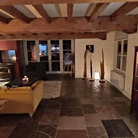 Ferme De Caractere Avec Piscine Et Cheminee