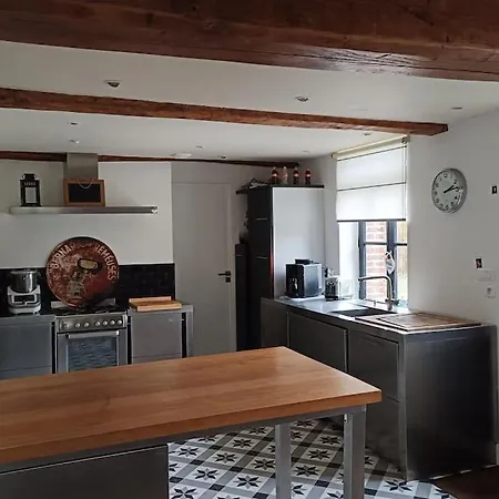 Ferme De Caractere Avec Piscine Et Cheminee