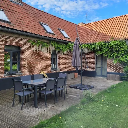 Ferme De Caractere Avec Piscine Et Cheminee 빌라