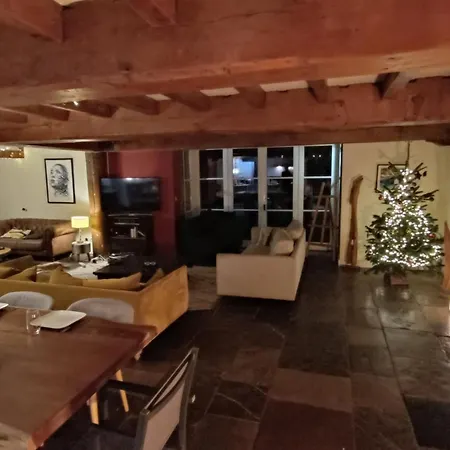 Villa Ferme De Caractere Avec Piscine Et Cheminee